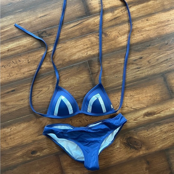 Victorias Secret 2 Piece Bikini Set - Picture 1 of 5